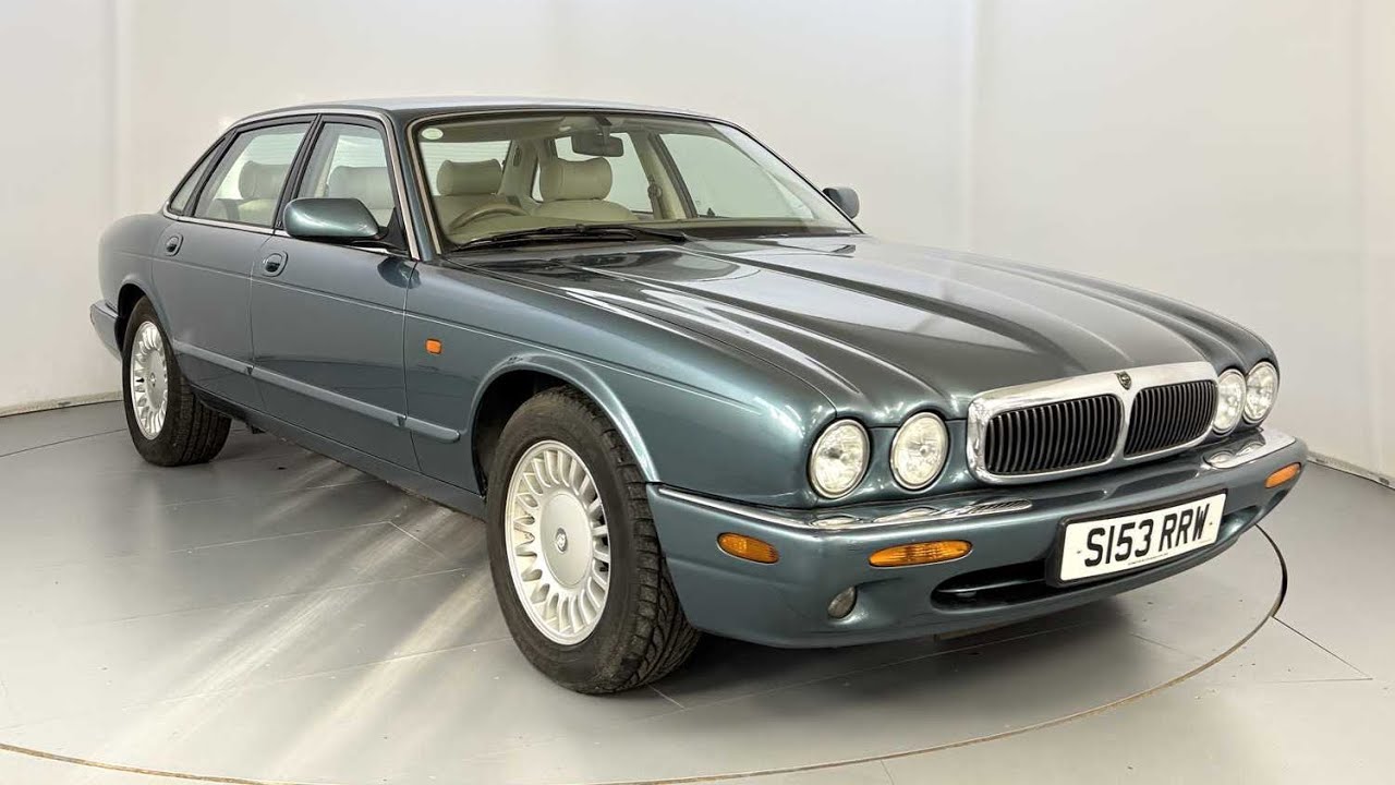 Jaguar XJ8