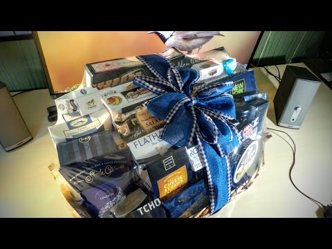 Wine Country Gift Basket  ( Unboxing ) Great holiday gift idea