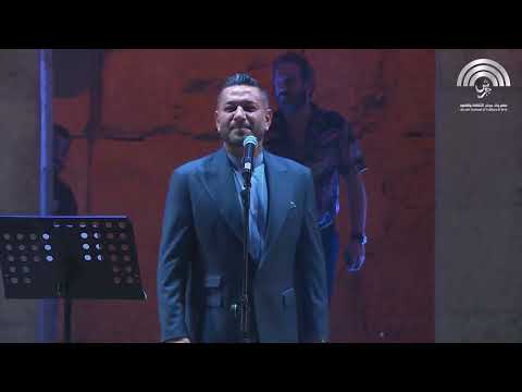 الرائع زياد برجي يستهل حفلته ب اغنية قال ايه