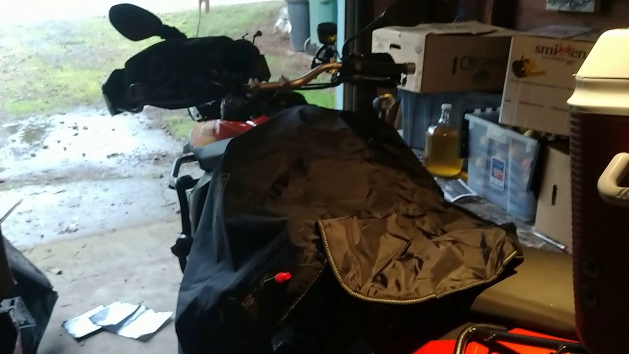 Tucano Urbano Gaucho R119N – Coprigambe Impermeabile Per Moto, Nero, Con Sistema Gonfiabile Anti-flap