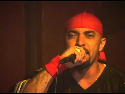 pick-up-the-mic-extra---deadlee