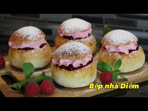 Video Fastelavnsboller - Bánh mì bơ sữa với kem và mứt mâm... - youtube