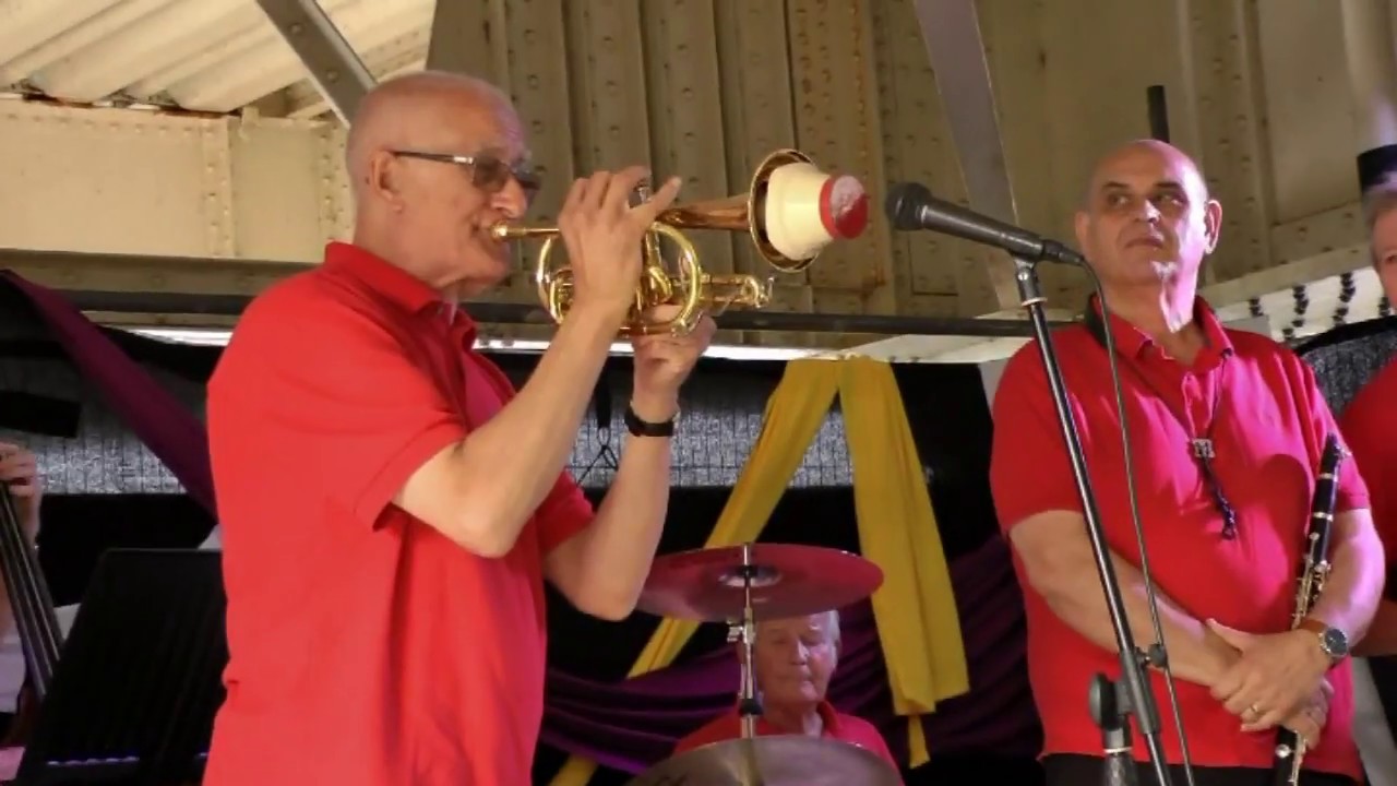 "That's My Weakness Now". Bev Pegg & his Good Time Jazz Gang at The Upton Jazz Festival 2018