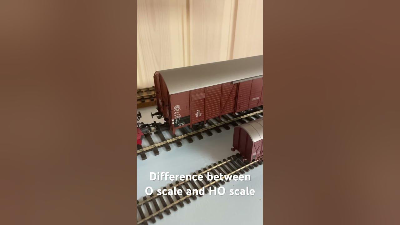 Difference between O scale and HO scale - YouTube