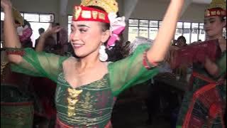Viral Tarian Batak Sijalo Ulos Passamot