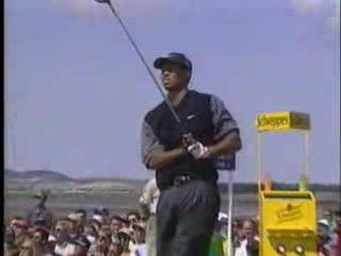 A clip of Tiger Woods from the first round of the 2000 British Open at S:t Andrews. Footage taken from "The official film of the 129th Open Championship"