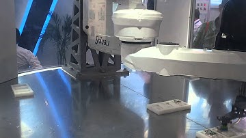 Staubli robot moving Tictac