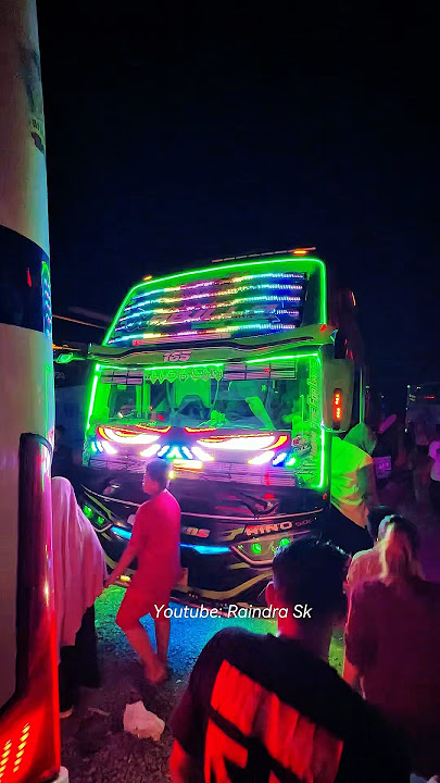 This bus's eyes are cool🫣