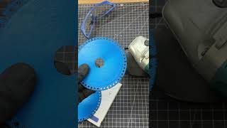 Diamant trennscheibe an Makita winkelschleifer montieren.