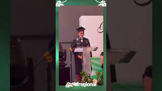 ¡MALCOLM GRADUADO! JOVEN RECITA DISCURSO DE LA SERIE Y DIVIDE A INTERNET ENTRE RISAS Y RECLAMOS