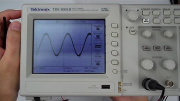 Watch actual results of reduced noise by adding 10uF capacitors to power supply lines in a circuit