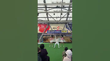 남자댄스가수의 웨이브 허리돌리기 정선아리랑시장 비니쌤 