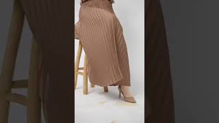 Download Lagu estetik kan baju nya coklat dengan warna putih siapa yang mau beli MP3