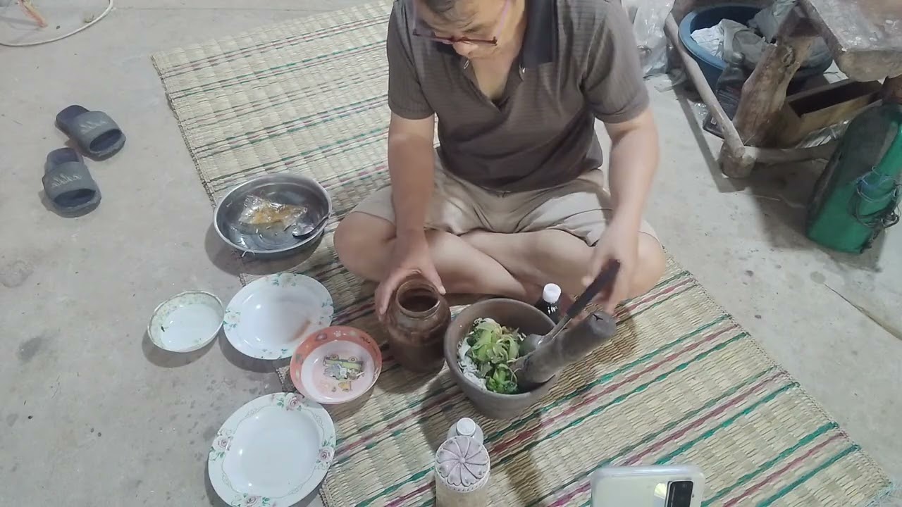 ฟังเสียงพิณม่วนๆ ตำซั่วปันกินครับ