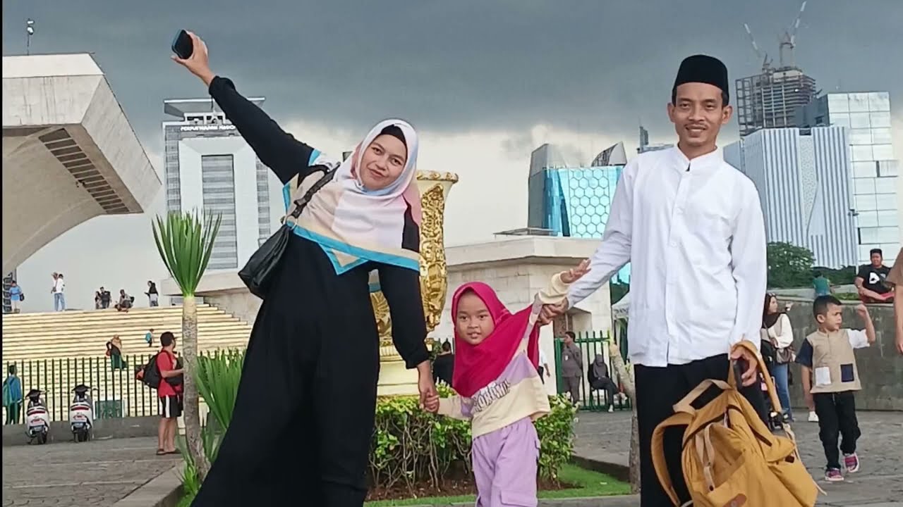 FAMILY TIME  (⁠✿⁠ ⁠♡⁠‿⁠♡⁠) GOES TO MONAS✨ 