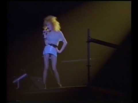 Cyndi Lauper- She Bop (The True Colour Tour in Paris, 1987