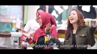 Goyang nasi Padang ala ria ricis dan Marischa ChaCha