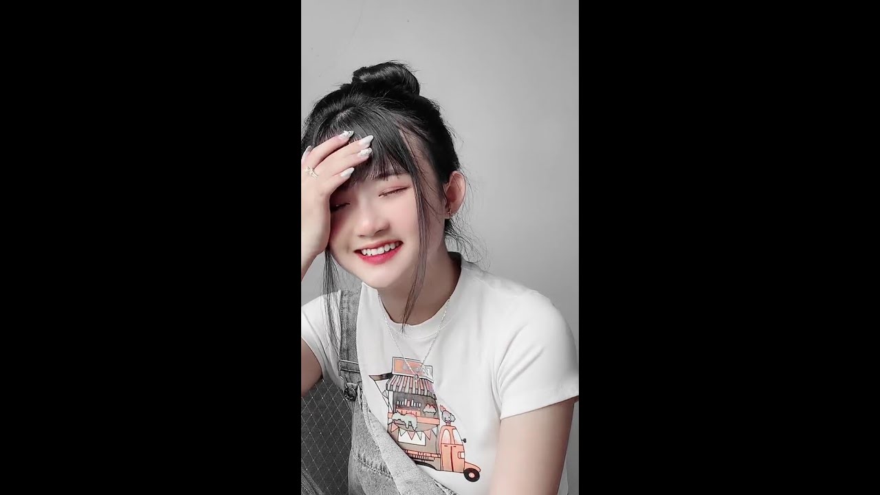 Gái Xinh TikTok Trần Ngọc Tuyền - Hồi Mày Còn Cởi... - youtube