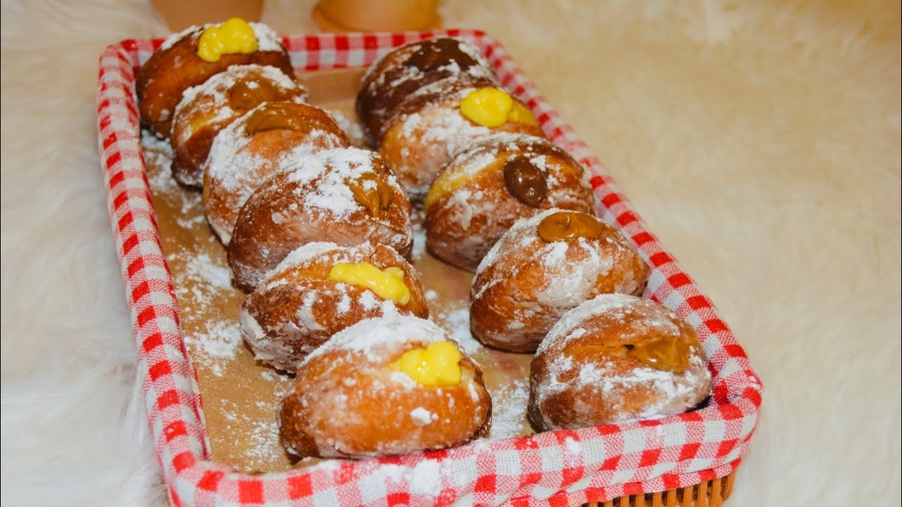 دونات محشي بعجينة طرية وطعم لا يقاوم