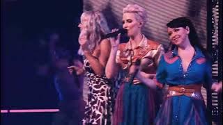 Steps - Summer Of Love/Paradise Lost/Despacito (Live from Party On The Dancefloor Tour)