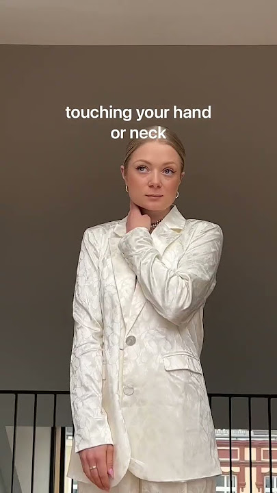 the power of body language - keep your beautiful head up