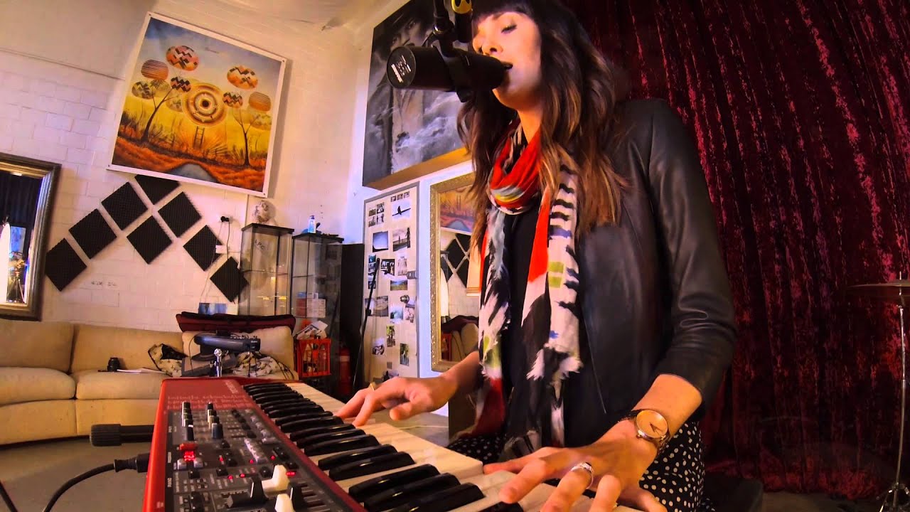 Larissa McKay - Missing (Everything But the Girl cover)