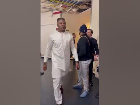 ФРЭНСИС НГАНУ ПРОШЕЛ МИМО СИРИЛА ГАНE И ТРЕНЕРА.CHAMP NGANU PASSED BY ...