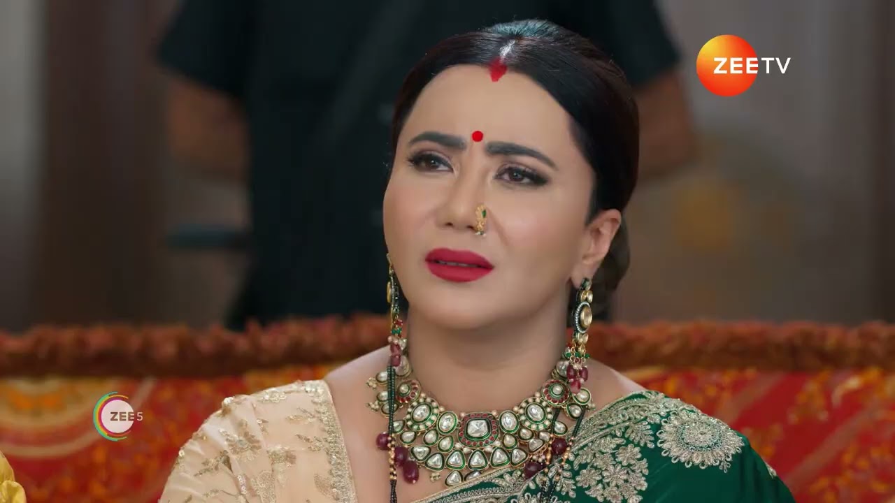 Vasudha | Will Sarika get to know about Savitri's secret?