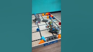 The Vex IQ mix and match hero robot @vexrobotics @stemadventures