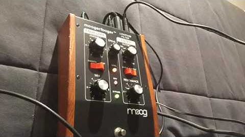 Moogerfooger Lowpass Filter MF-101 Test