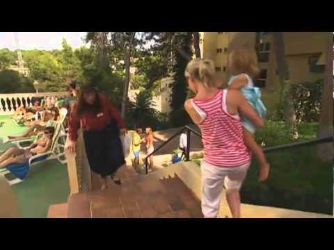 Little Britain - Linda Working Visa + Kenny Craig Hotel Stealing + Carol Beer Singing Karaoke