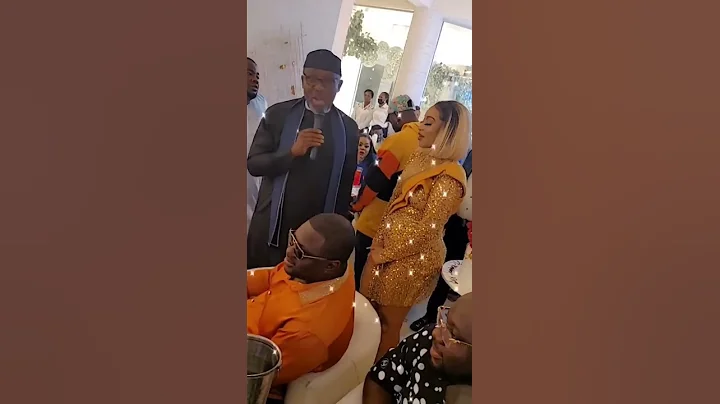Sen. Rochas Okorocha visited actress Tonto Dike on her birthday.