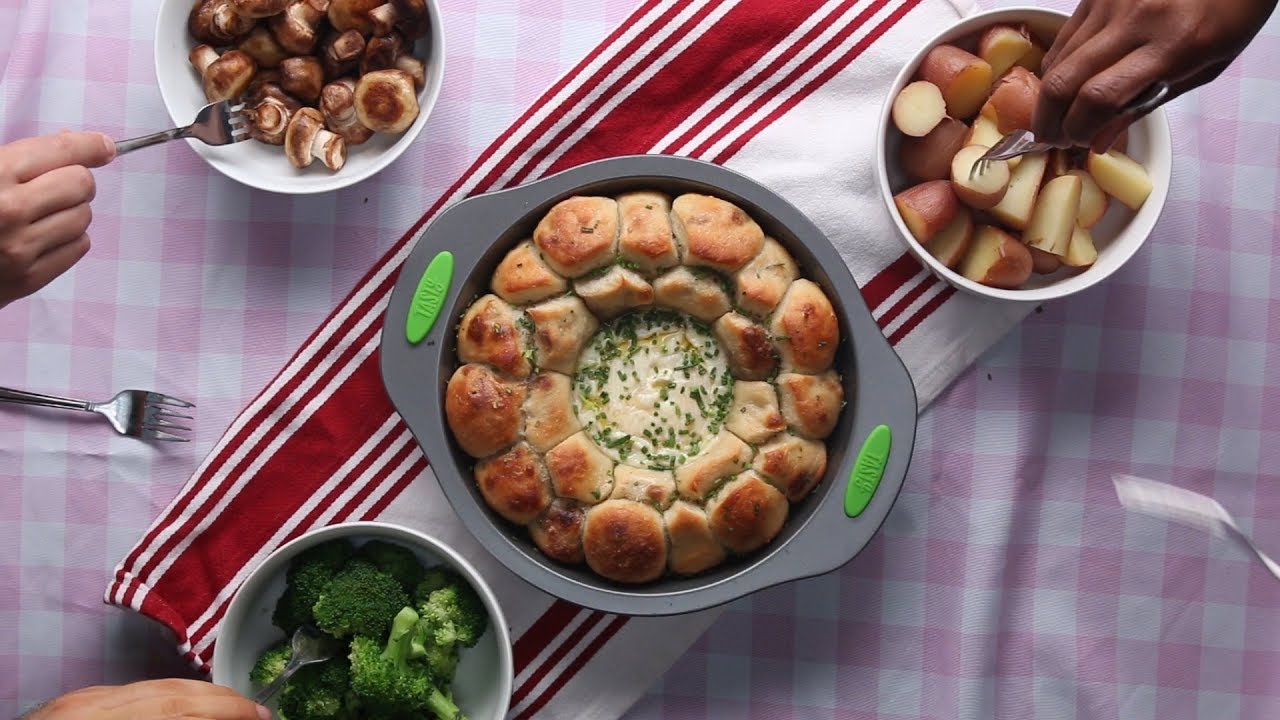 Monkey Bread Brie Fondue | Tasty