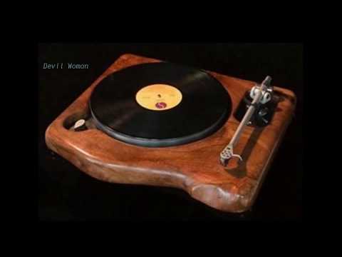 デヴィル・ウーマン / マーティ・ロビンス - YouTube