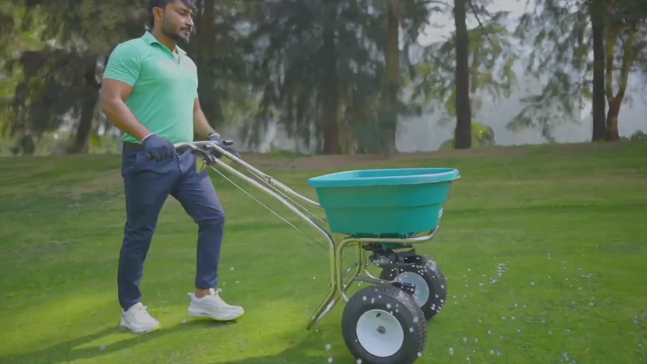 Cresco - Seed, Fertilizer & Salt Spreader