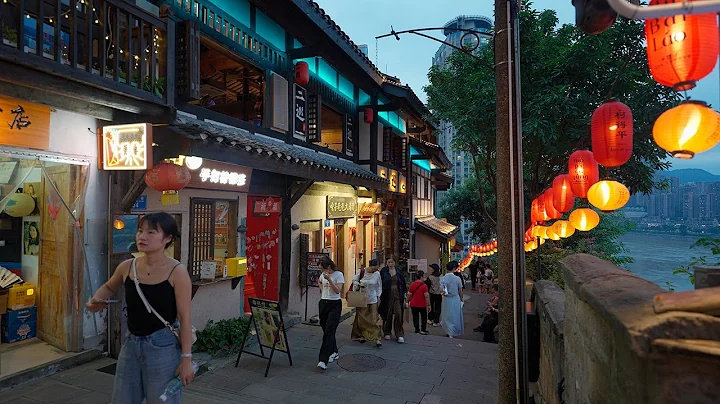 [4K] The old town of Chongqing built on the mountains. Evening walk in Chongqing, China - DayDayNews