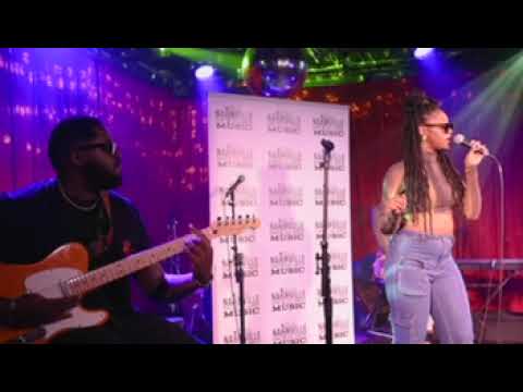 Shamiere "Let Go" (Live) | NINJCM Writers Round