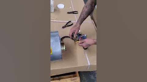 How to Fix a Non-Working Range Hood: Replacing the Motor Capacitor