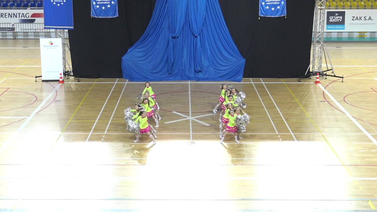 Fame przedszkolaki pom-pom MP 2017