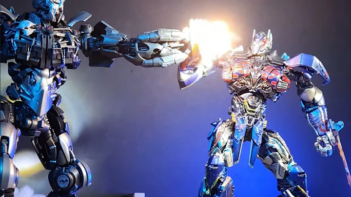 Optimus prime vs Scourge I Transformers Stop-Motion I
