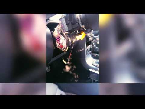 Как снять рулевую  колонку Шкода октавия