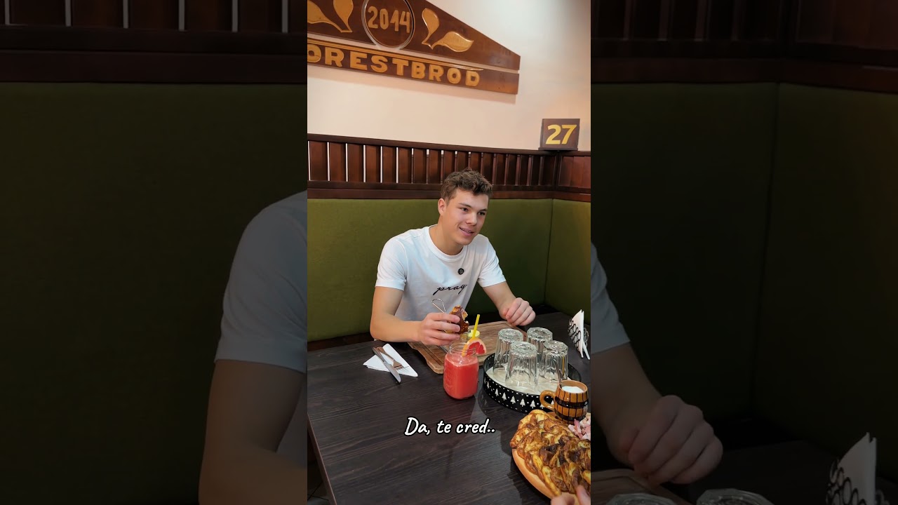 Cu toții avem acel prieten care i-a doar “ o gură “ 🤭😂