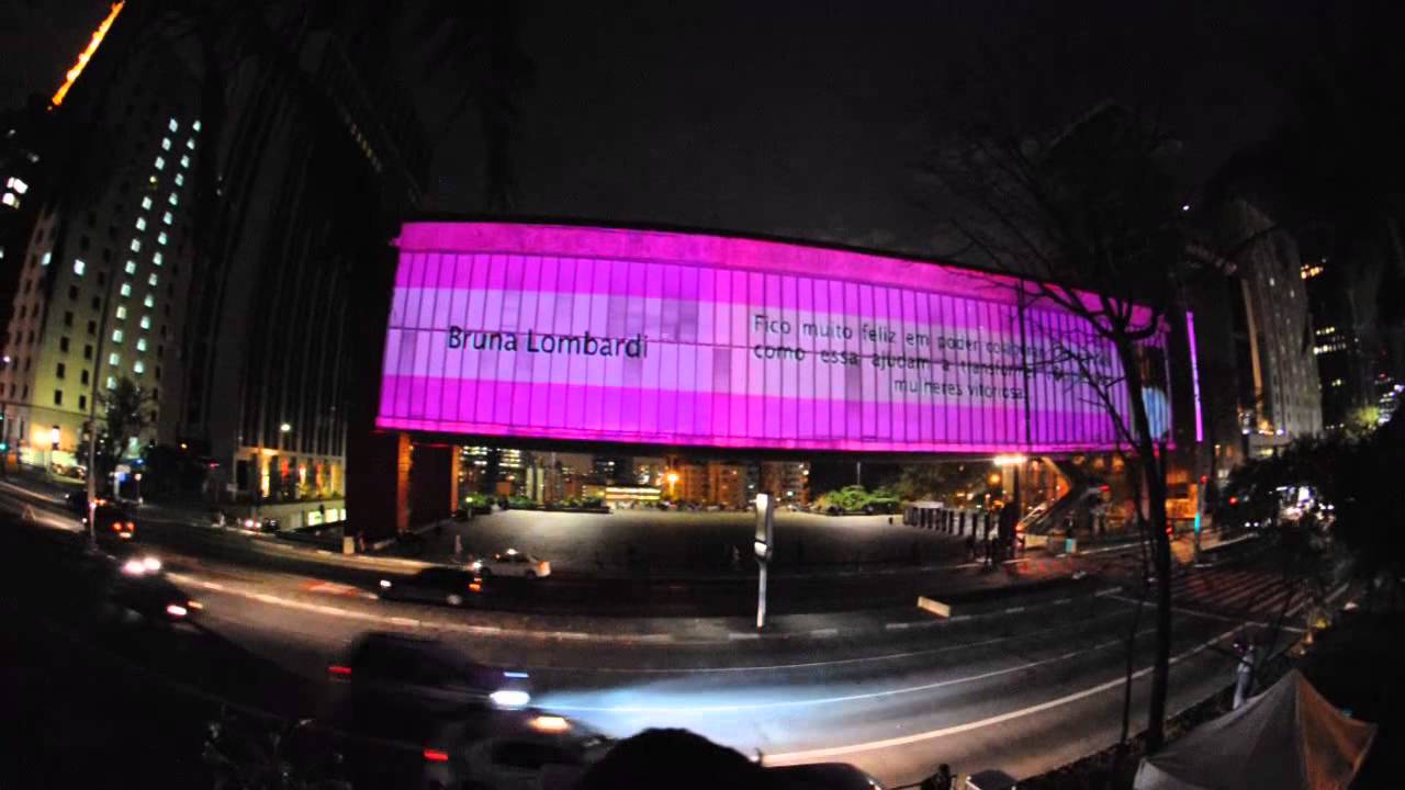 Projeção Mapeada - Outubro Rosa - Um Toque de Coragem