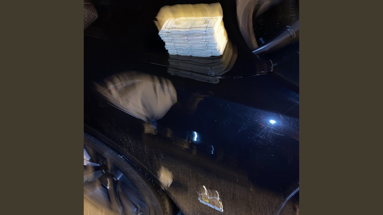 Guarda Knocking su YouTube Guarda Knocking su YouTube