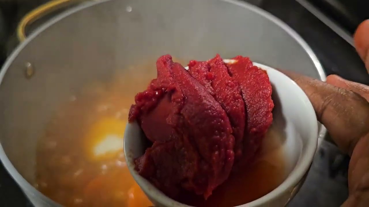 Qado Somali Baasto iyo Suugo Macaan,/Somali lunch Pasta and  delicious Sauce.