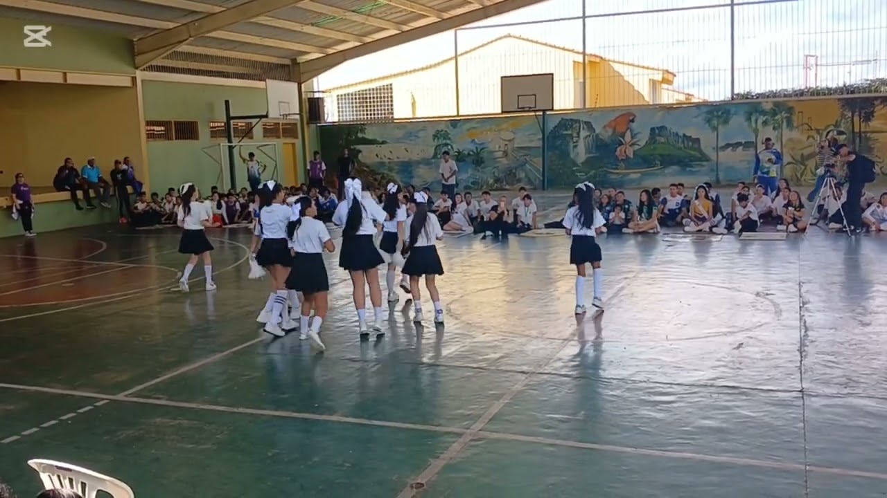 Avril Cheerleader 6to grado 