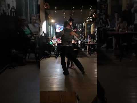 Milonga. Nair Lucía y Nicolás Miguel