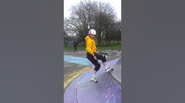 Stalls practice on quarter pipe