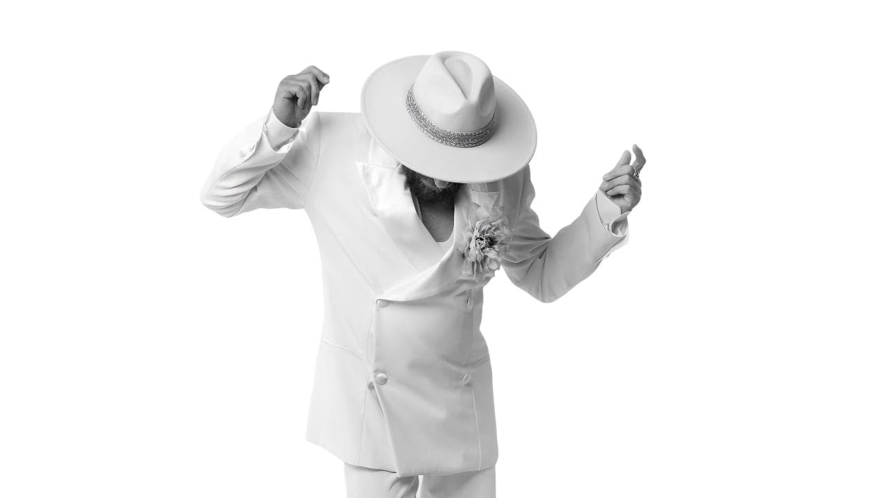 Son un romántico | MANEIRO