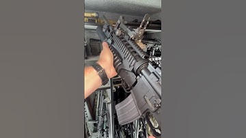 M203 40mm underbarrel grenade launcher